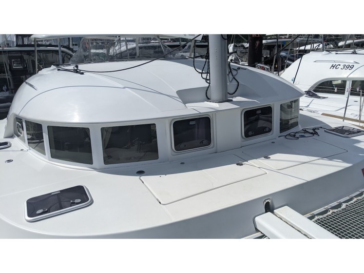 Lagoon 380 - Yacht Charter Sailica