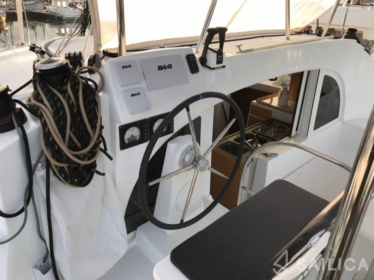 Lagoon 380 - Yacht Charter Sailica