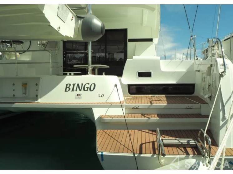 Lagoon 42 - Yacht Charter Sailica