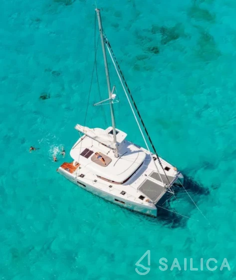 Lagoon 42 - Yacht Charter Sailica