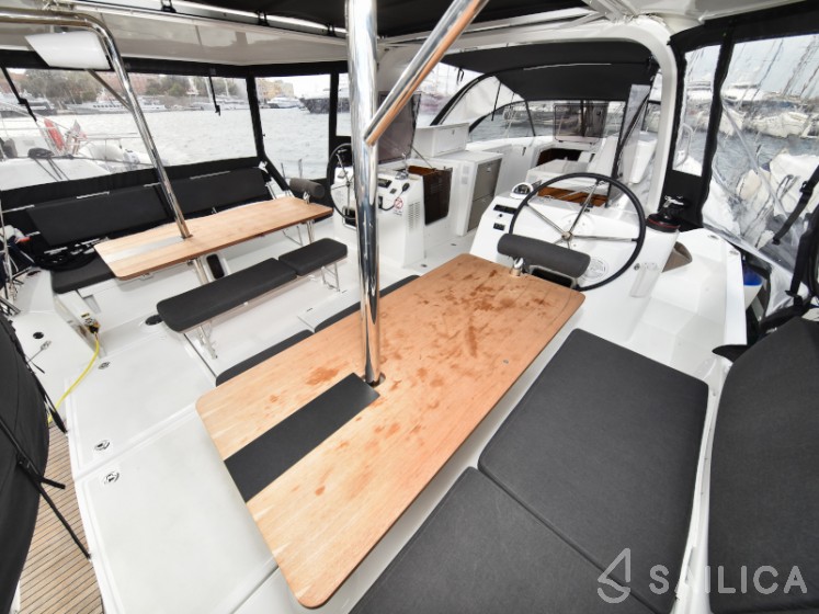 Sun Loft 47 - Yacht Charter Sailica