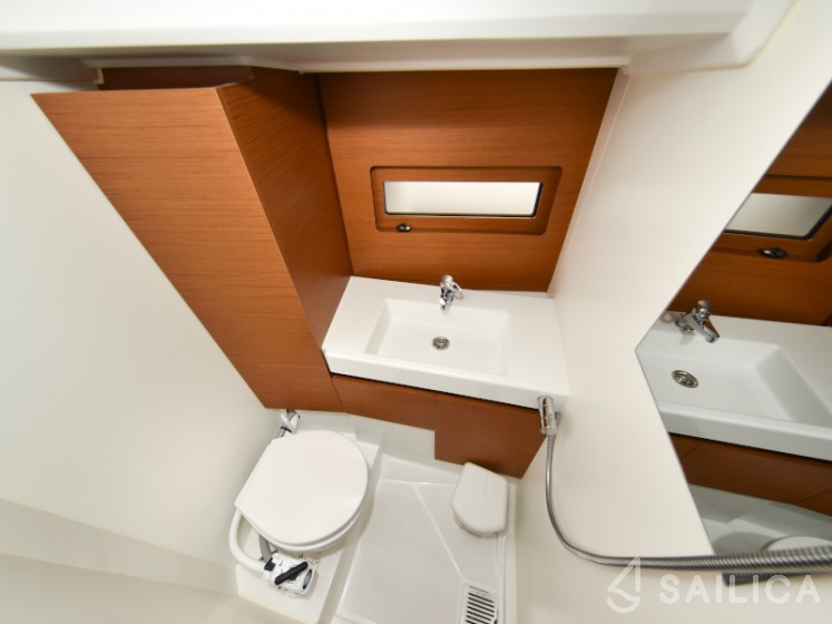 Sun Loft 47 - Yacht Charter Sailica
