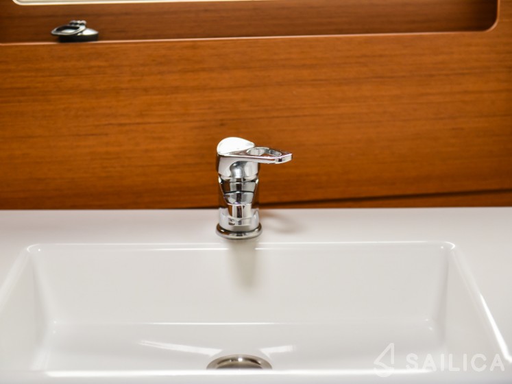 Sun Loft 47 - Yacht Charter Sailica