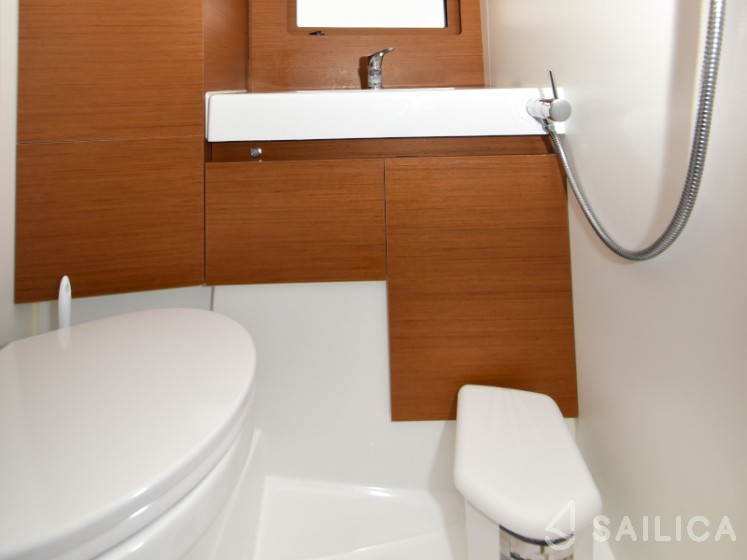 Sun Loft 47 - Yacht Charter Sailica