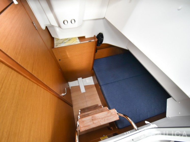 Sun Loft 47 - Yacht Charter Sailica