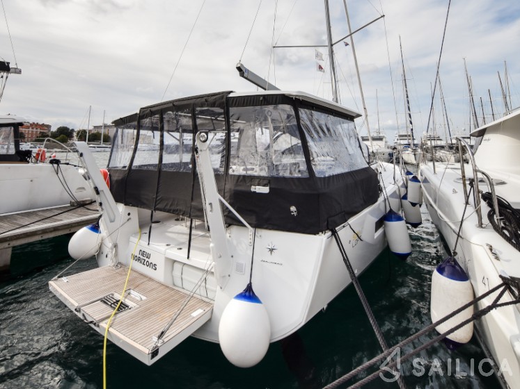 Sun Loft 47 - Yacht Charter Sailica