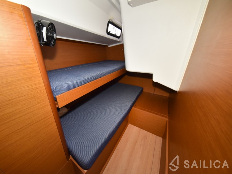 Sun Loft 47 - Yacht Charter Sailica