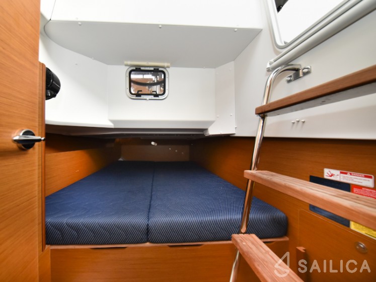 Sun Loft 47 - Yacht Charter Sailica
