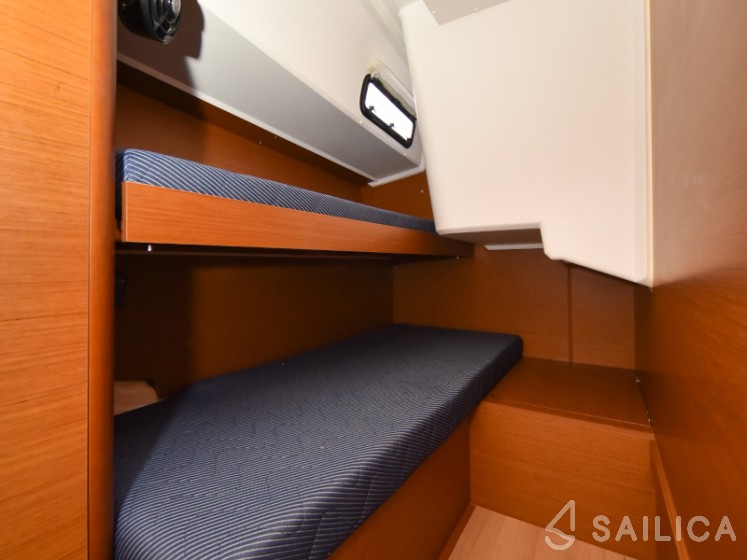 Sun Loft 47 - Yacht Charter Sailica
