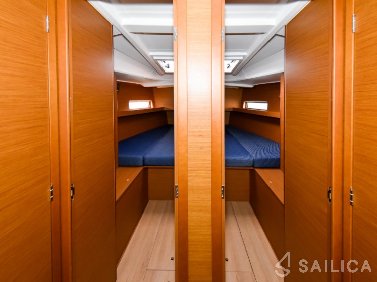 Sun Loft 47 - Yacht Charter Sailica