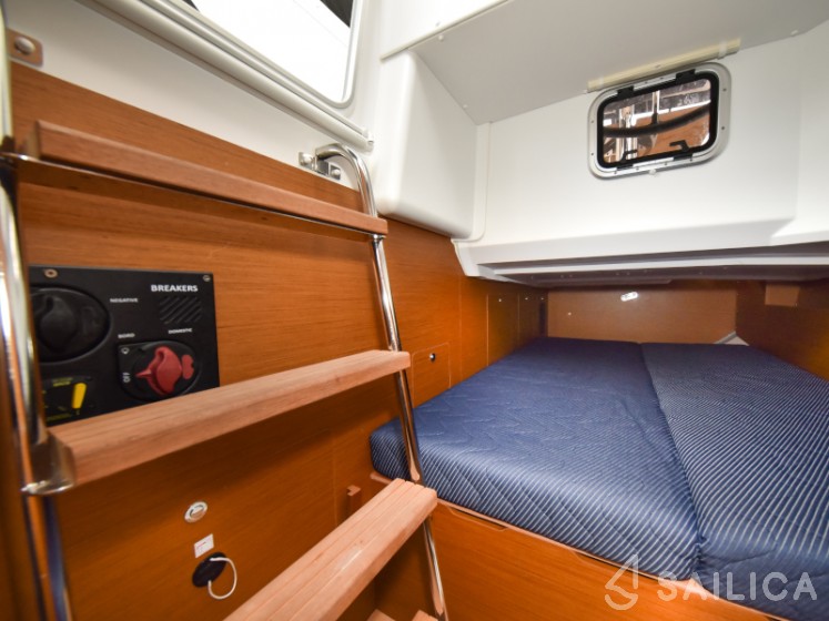 Sun Loft 47 - Yacht Charter Sailica