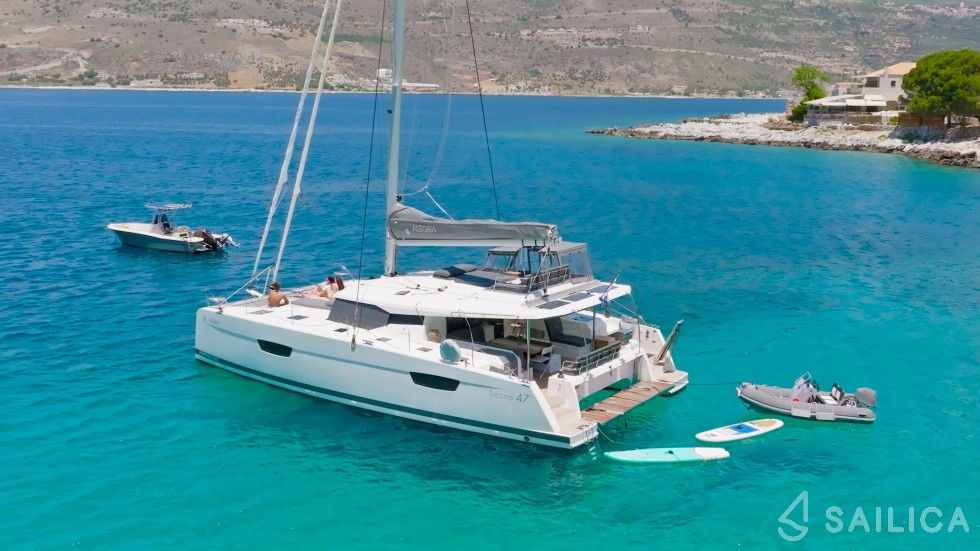 Saona 47 - Yacht Charter Sailica