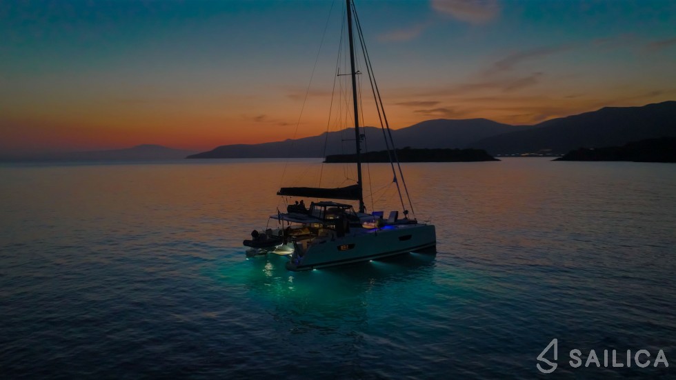 Saona 47 - Yacht Charter Sailica