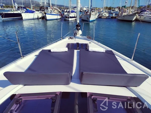 Oceanis 51.1 - Yacht Charter Sailica