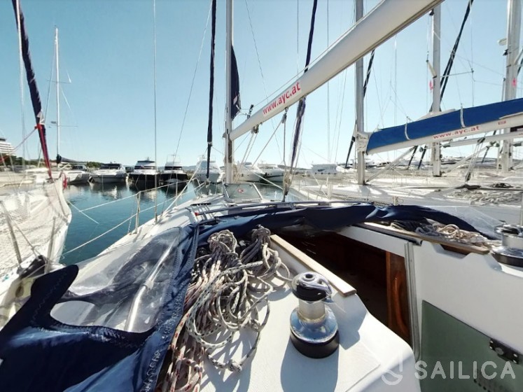Sun Odyssey 37 - Yacht Charter Sailica