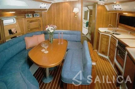Catalina 42 - Yacht Charter Sailica