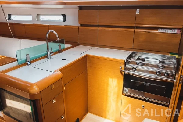 Sun Odyssey 449 - Yacht Charter Sailica