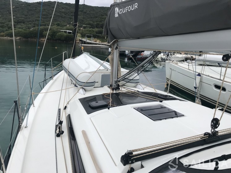 Dufour 390 Grand Large - Yacht Charter Sailica
