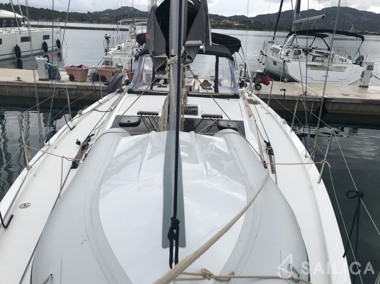 Dufour 390 Grand Large - Yacht Charter Sailica