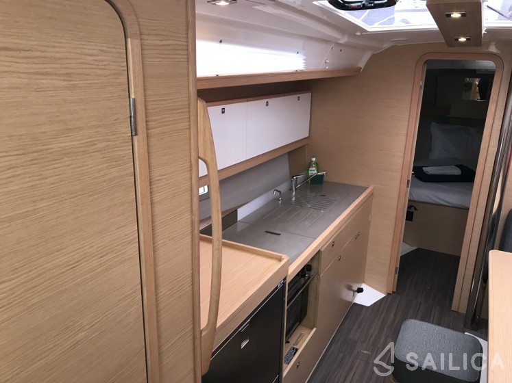 Dufour 390 Grand Large - Yacht Charter Sailica