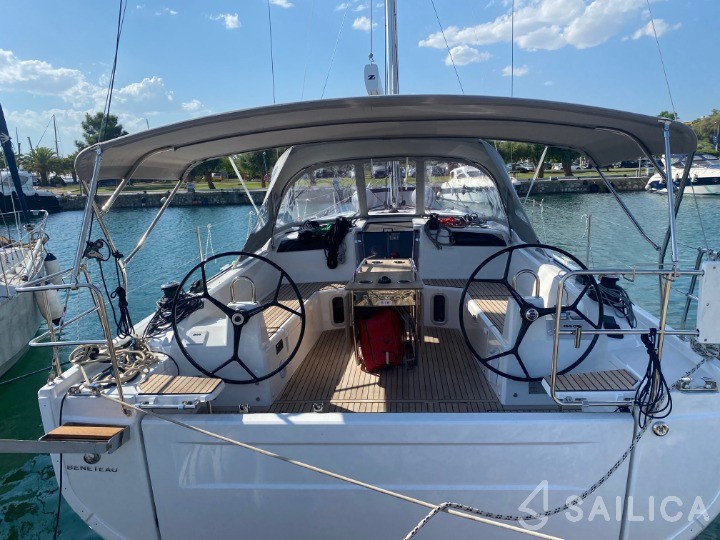 Oceanis 40.1 - Yacht Charter Sailica