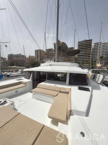 Bali 5.4. - Yacht Charter Sailica