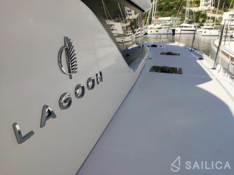 Lagoon 46  - Yacht Charter Sailica