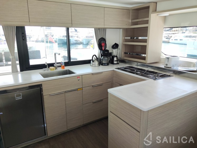 Lagoon 46  - Yacht Charter Sailica
