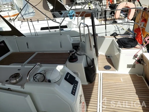Sun Odyssey 440 - Yacht Charter Sailica