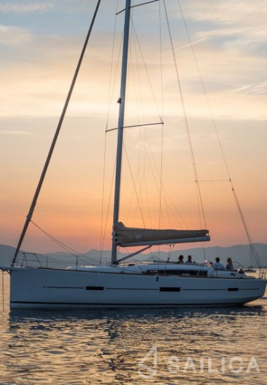 Dufour 460 GL - Yacht Charter Sailica