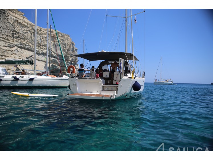 Dufour 460 GL - Yacht Charter Sailica
