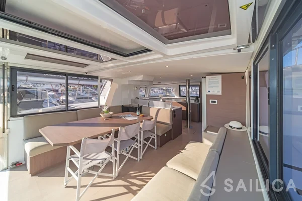 Bali 4.6 - Yacht Charter Sailica