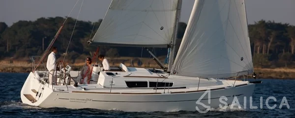 Sun Odyssey 33i - Yacht Charter Sailica