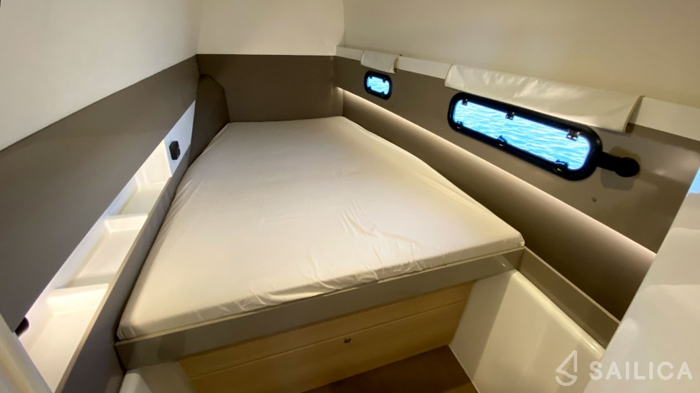 Bali 4.0 - Yacht Charter Sailica