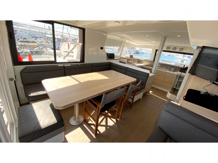 Bali 4.0 - Yacht Charter Sailica