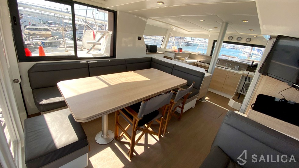 Bali 4.0 - Yacht Charter Sailica