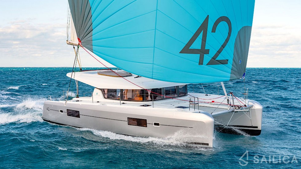 Lagoon 42 - Yacht Charter Sailica