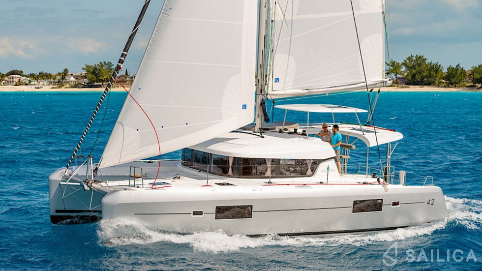 Lagoon 42 - Yacht Charter Sailica