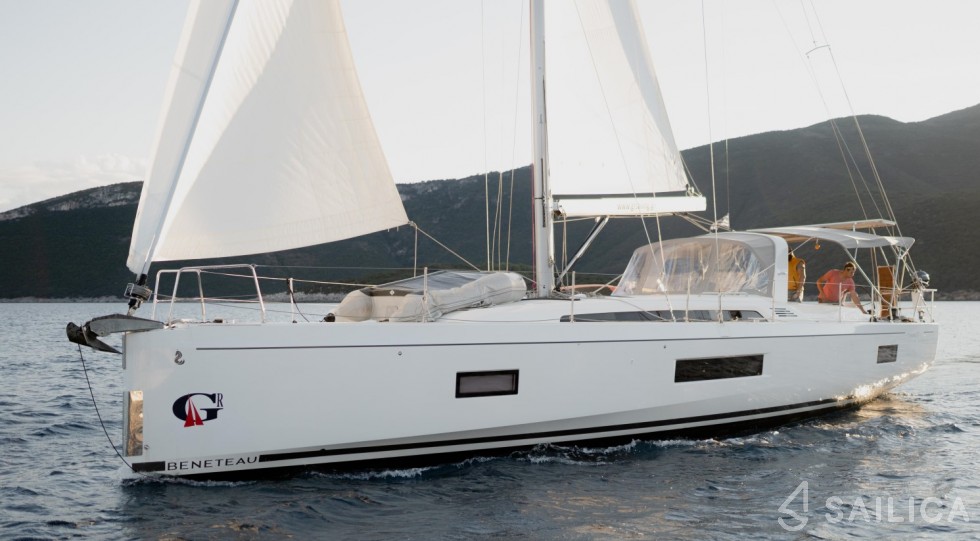 Oceanis 51.1 - Yacht Charter Sailica