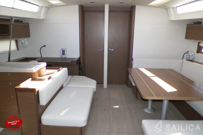 Oceanis 51.1 - Yacht Charter Sailica
