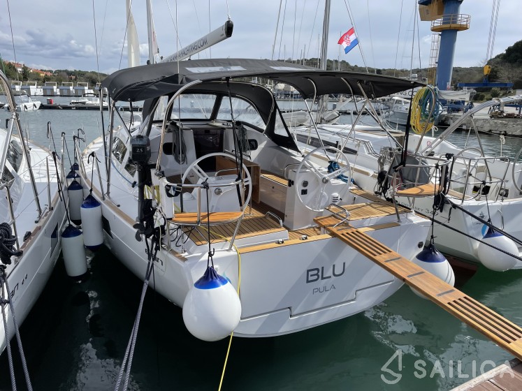 Elan Impression 40.1 - Yacht Charter Sailica