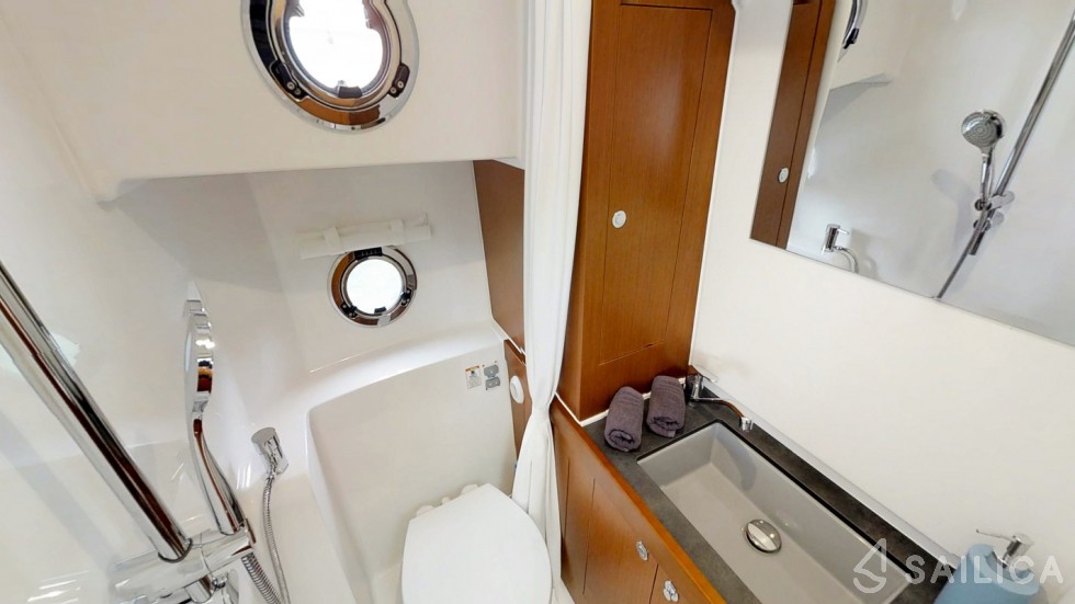 Swift Trawler 30 - Yacht Charter Sailica