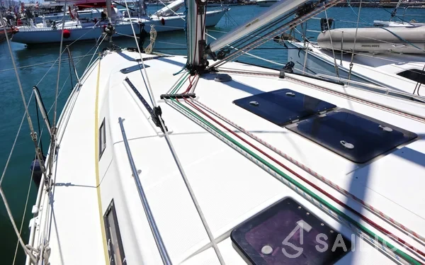Bavaria 40 Cruiser - Yacht Charter Sailica