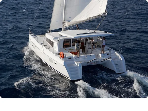 Lagoon 421 - Yacht Charter Sailica