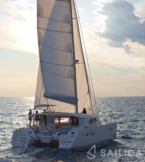 Lagoon 42 - Yacht Charter Sailica