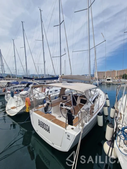 Dufour 360 GL - Yacht Charter Sailica
