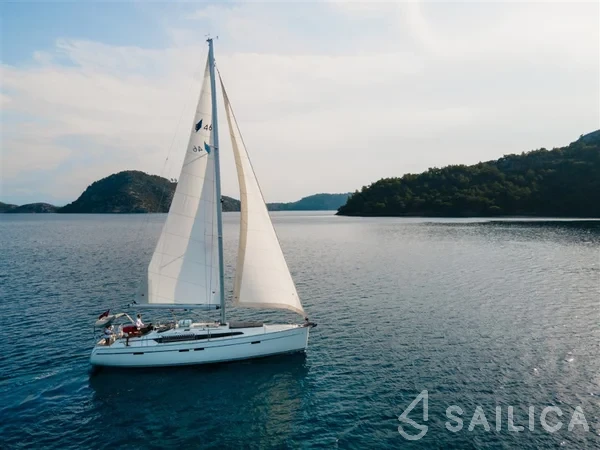 Bavaria 46 Cruiser - Yacht Charter Sailica