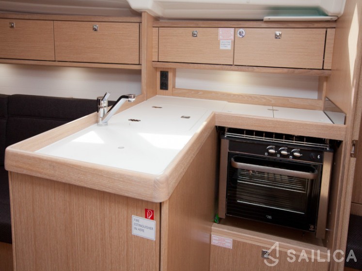 Bavaria 34 Cruiser - Yacht Charter Sailica