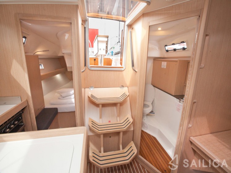 Bavaria 34 Cruiser - Yacht Charter Sailica