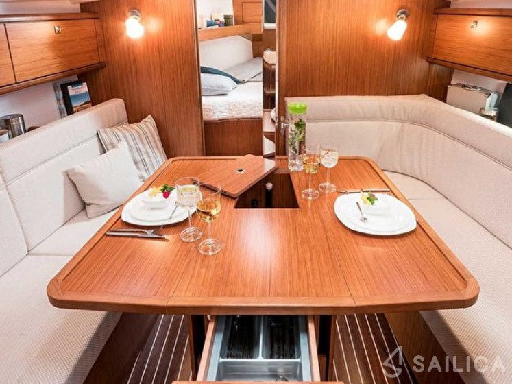 Bavaria 34 Cruiser - Yacht Charter Sailica